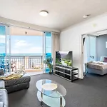 2 Bedroom 1 Bathroom Apartment - Centre Of Surfers Paradise, Chevron Renaissance
