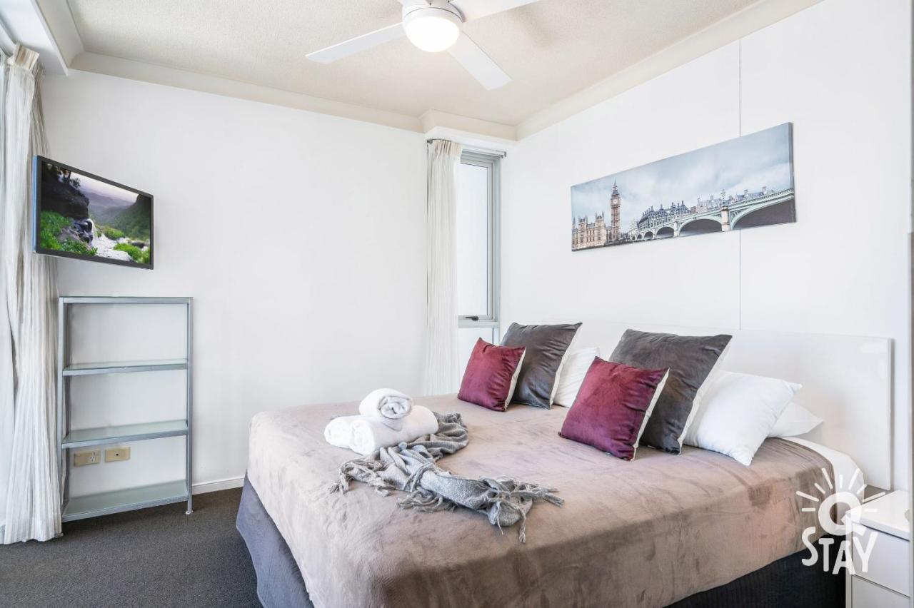 2 Bedroom 1 Bathroom - Centre Of Surfers Paradise, Chevron Renaissance * Gold Coast
