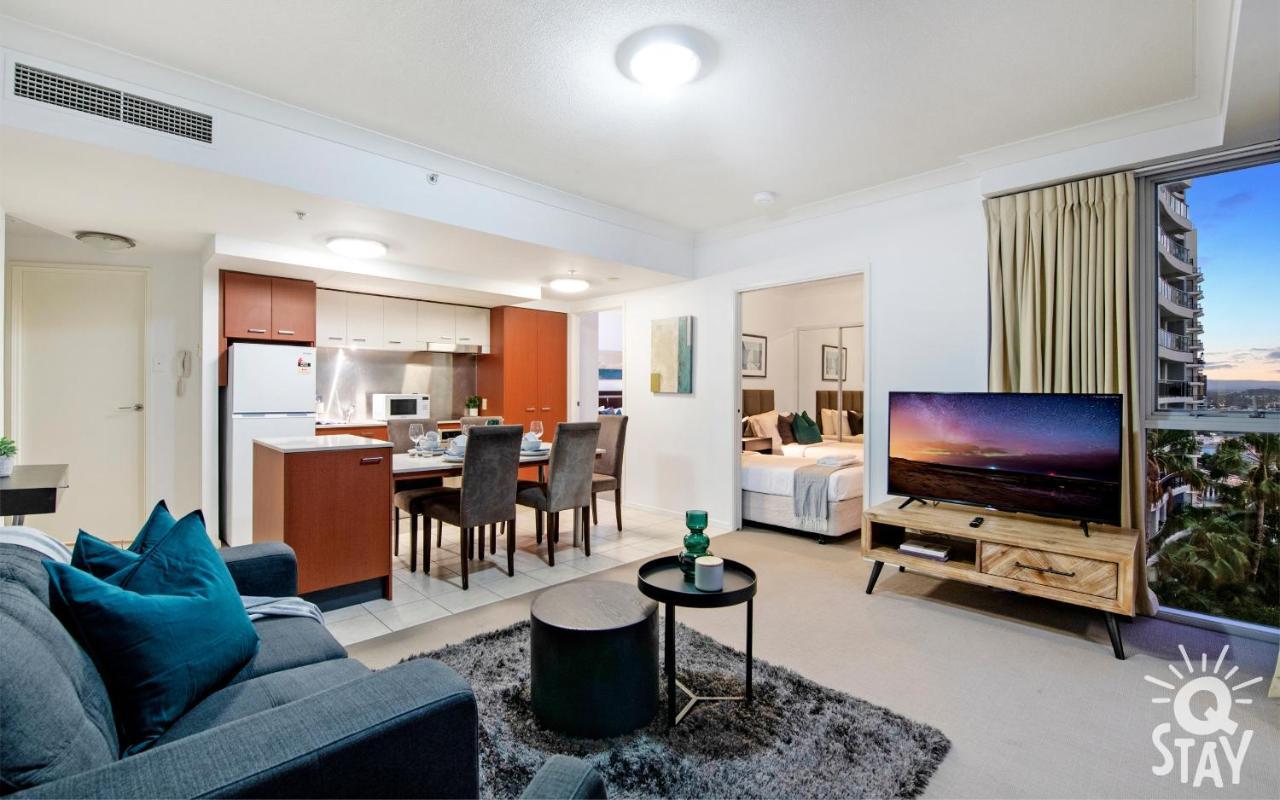 Apartment 2 Bedroom 1 Bathroom - Centre Of Surfers Paradise, Chevron Renaissance *