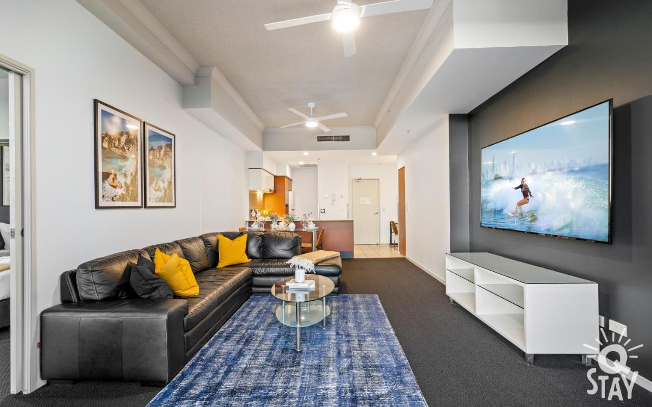 Apartment 2 Bedroom 1 Bathroom - Centre Of Surfers Paradise, Chevron Renaissance *