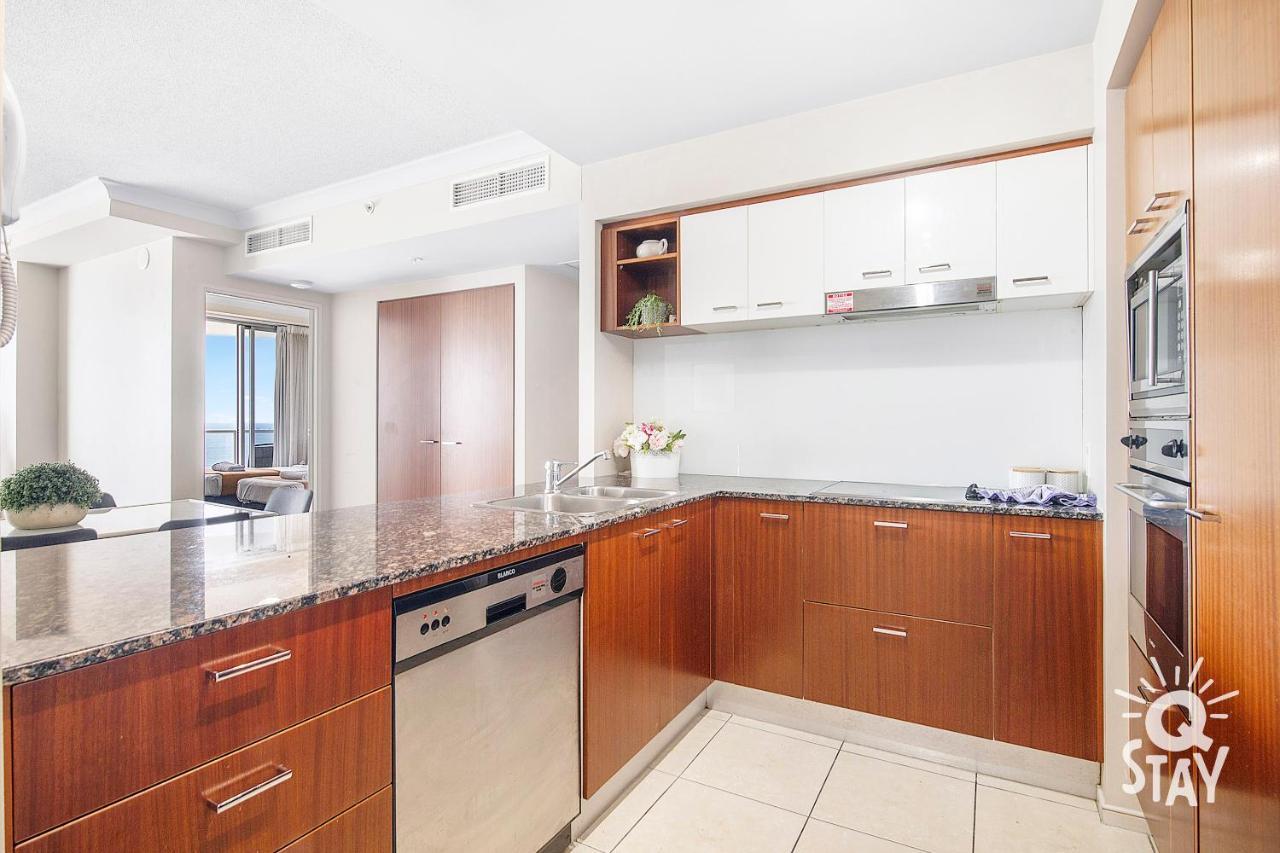 2 Bedroom 1 Bathroom - Centre Of Surfers Paradise, Chevron Renaissance * Gold Coast
